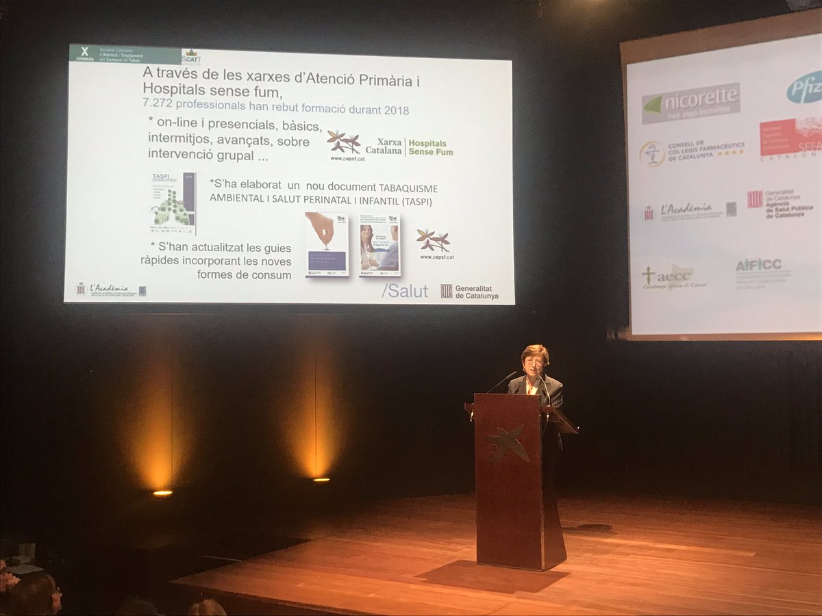XarxaCHsF's tweet photo. L’abordatge integral des de diferents àmbits per a que es deixi de fumar, la impotància de la formació dels professionals, la prevenció en joves... ens ho explica la Dra Carmen Cabezas #SCATT2020 #aguantasensefumar https://t.co/4i0YgXXzyU