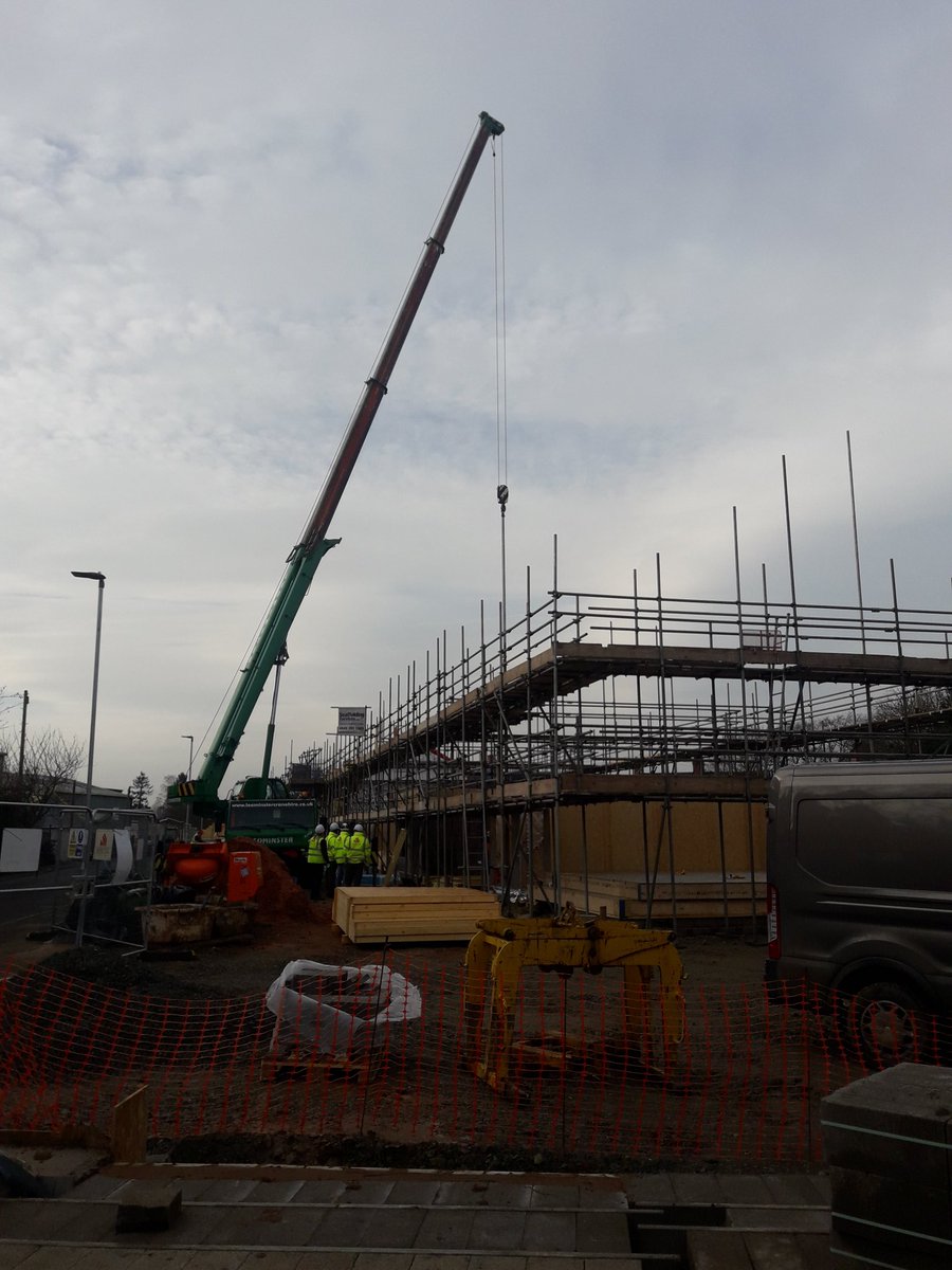Great morning at Waterworks Lane, <a href="/HfdsCouncil/">HerefordshireCouncil</a> meeting the veterans taking part in the build and having a look around the site 🏗👷‍♂️Thanks to Harpers for laying on the refreshments to keep us warm! ☕❄ @StonewaterUK <a href="/AlabareUK/">ALABARÉ</a> @CBr_Stonewater
 #veteransbuild #affordablehousing