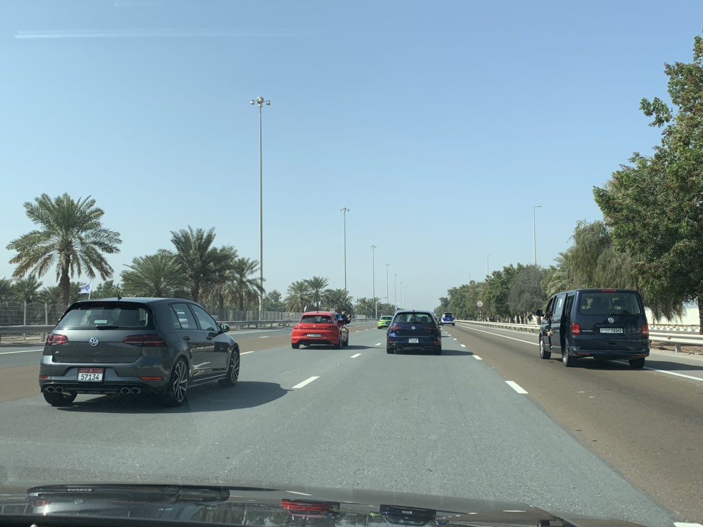 Mechanic1553's tweet photo. في أكبر تجمع لملاك سيارات فولكس واجن في الشرق الأوسط
#Dubdrivegcc في أبو ظبي https://t.co/JWW5TzrOTG