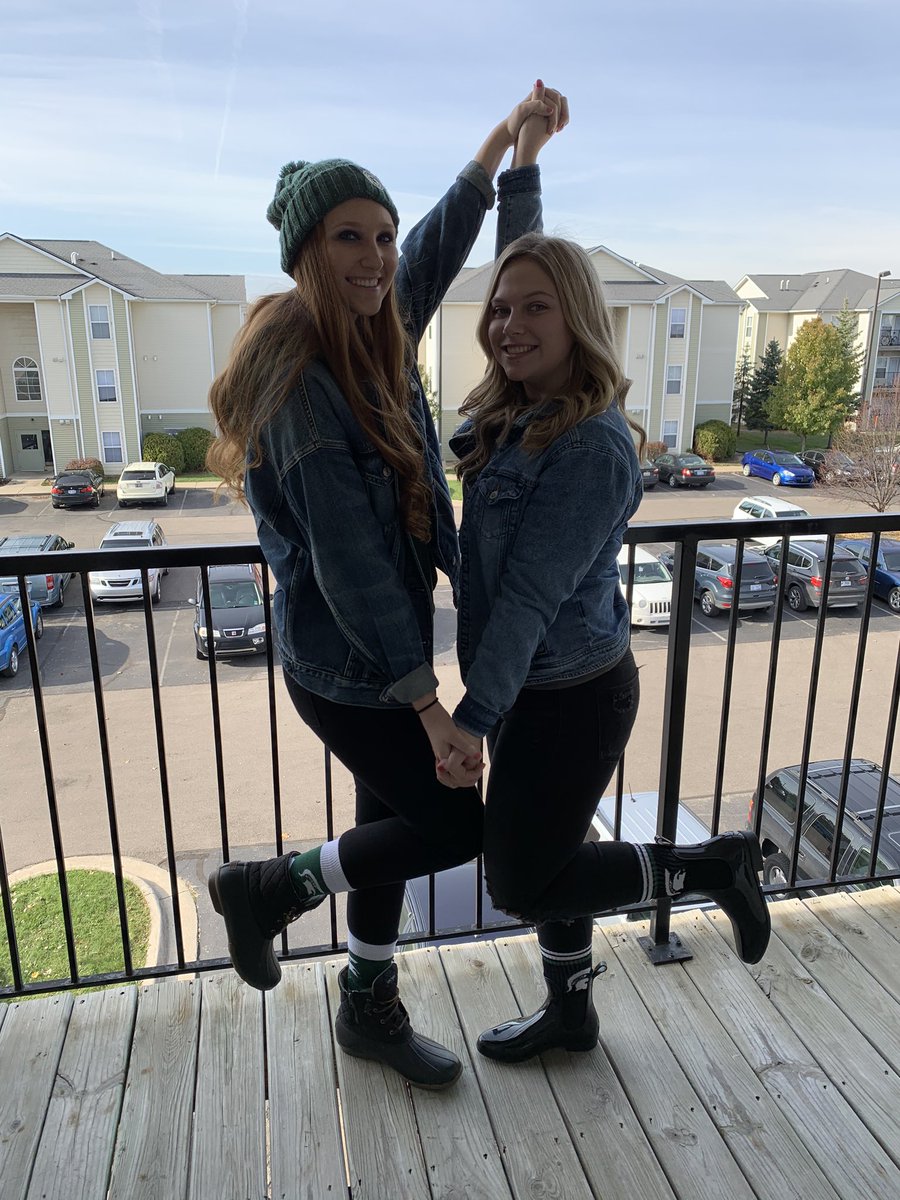 maddie_haskins's tweet photo. happy birthday to my lifelong bff @Nicole_ross10 so so thankful for all of our mems, can’t wait to celebrate w you🤪🎉💘 https://t.co/XIbcQWpQuP