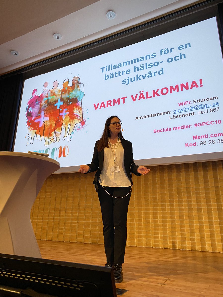 TDJeanette's tweet photo. Man kan inte misslyckas som patient och patienter måste vara med alltid och på alla nivåer, inte bli inbjudna till en gärdig agrnda. MikaelaJavinger avslutar vår jubileumskonferens #GPCC10 med sina ”svindlande tankar” om framtidens vård. https://t.co/BVriKBt2BP