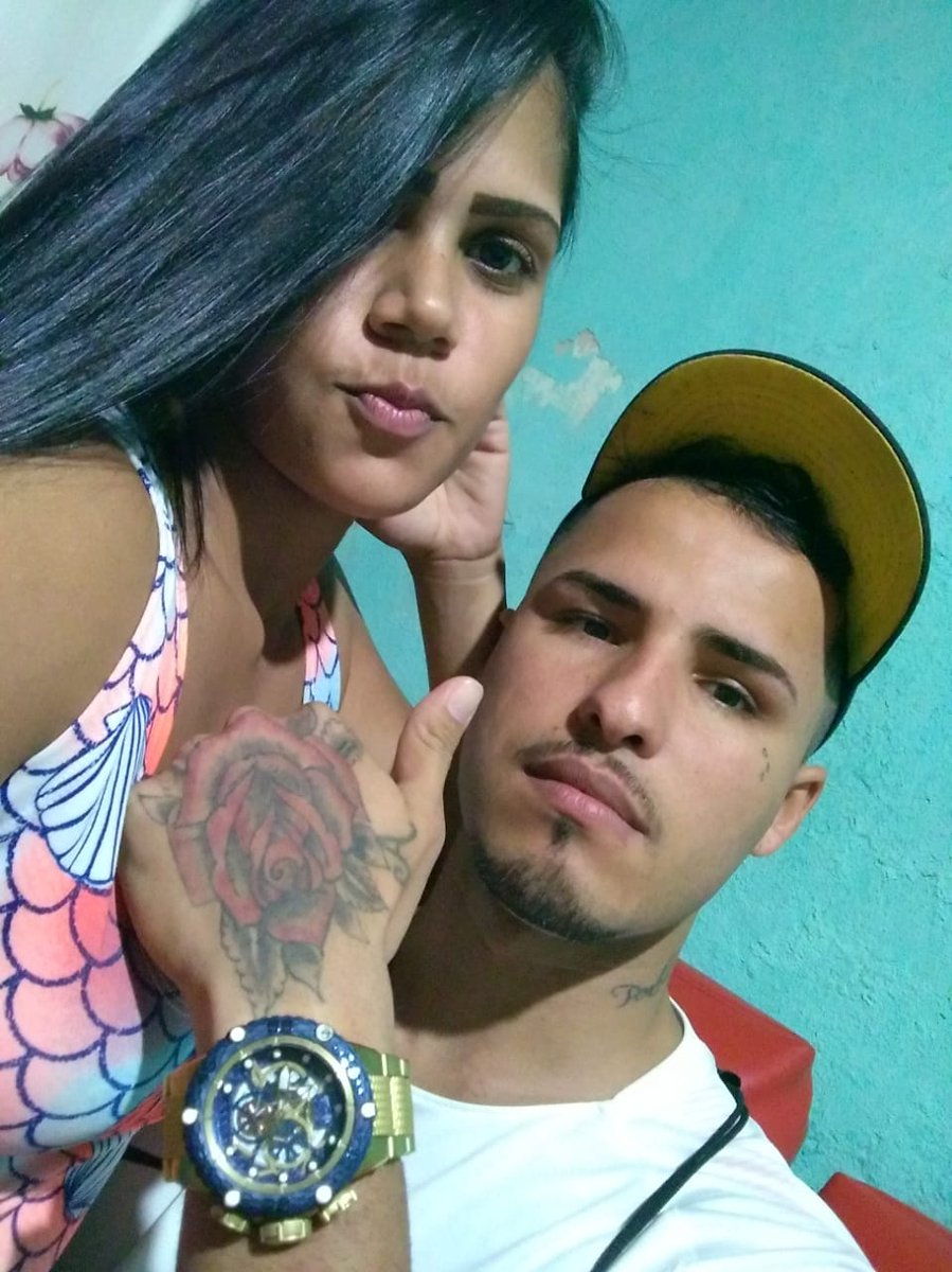 BrendaR25182294's tweet photo. Sextooou com S de Saudades do meu amoooor,😭😭💔
#AmoVocê #MeuSurtado #MeuCiumento #MeuAnjoDaGuarda #MinhaEstrelaMasLindaDoCéu #SaudadesAmor #MyLife❤️😭😔💔 https://t.co/zgCAPvASDZ