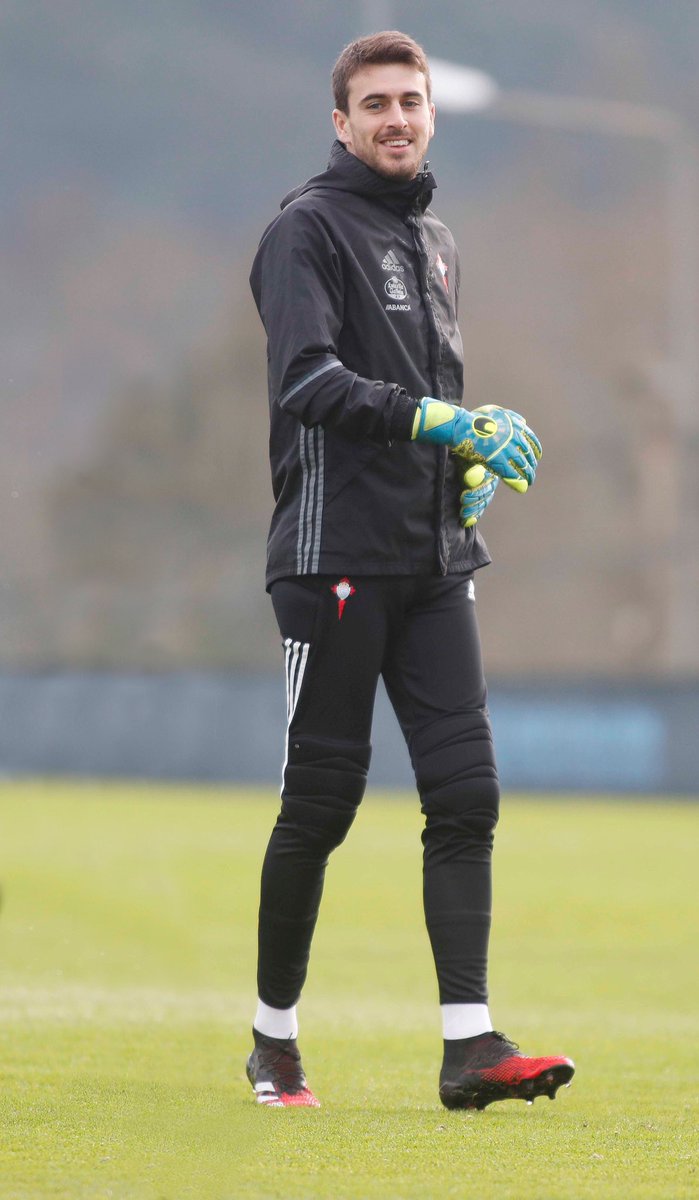 Feliz por recibir el alta médica después de todo el esfuerzo 😄✅
Gracias a los médicos, fisios y readaptadores por haberme acompañado estos últimos meses. Con vosotros ha sido todo más fácil.
#xuntossomosmáisfortes 💪💙