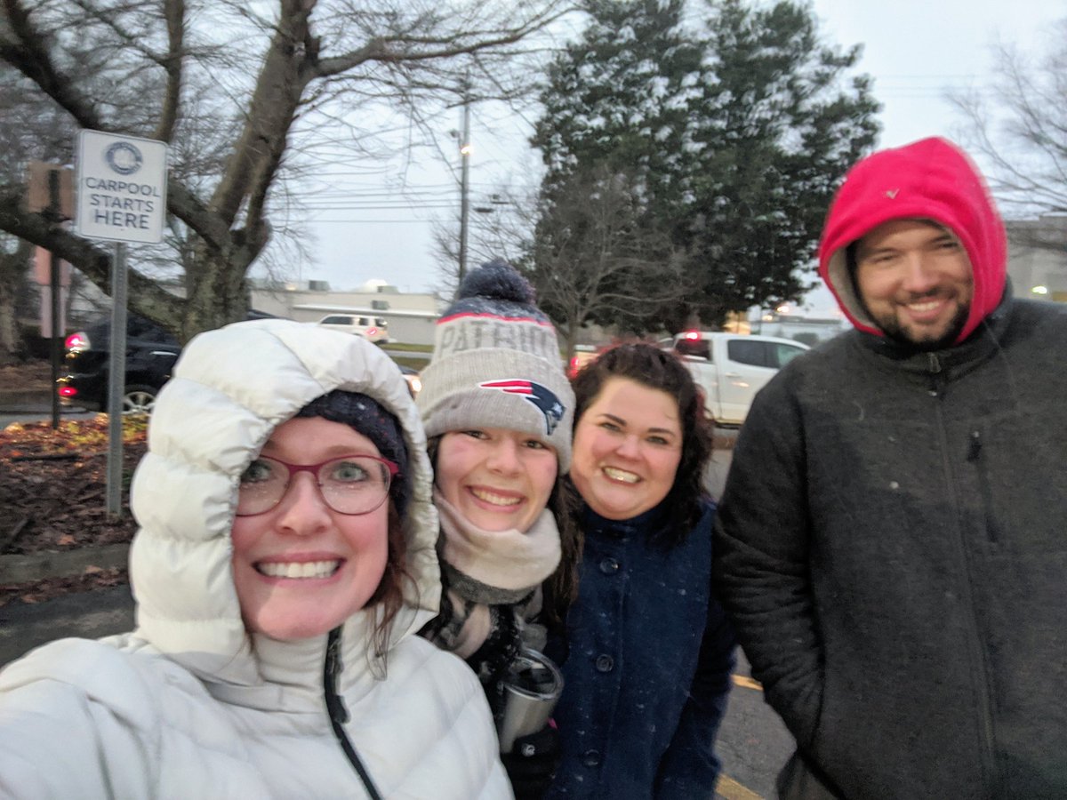 MrsWright_Music's tweet photo. Our specials team got to enjoy some wintry weather at carpool this morning! Brrrr 🥶❄️ 
@KSpringsLions @BrownleeAmanda @KSEK2STEM @KSEK2PE https://t.co/F5GXiWw82q