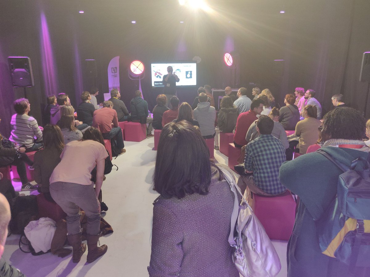 pbalancier's tweet photo. @JulienAnnart dans ses œuvres, c'est au #SETT2020 https://t.co/TZhMcDV5oQ