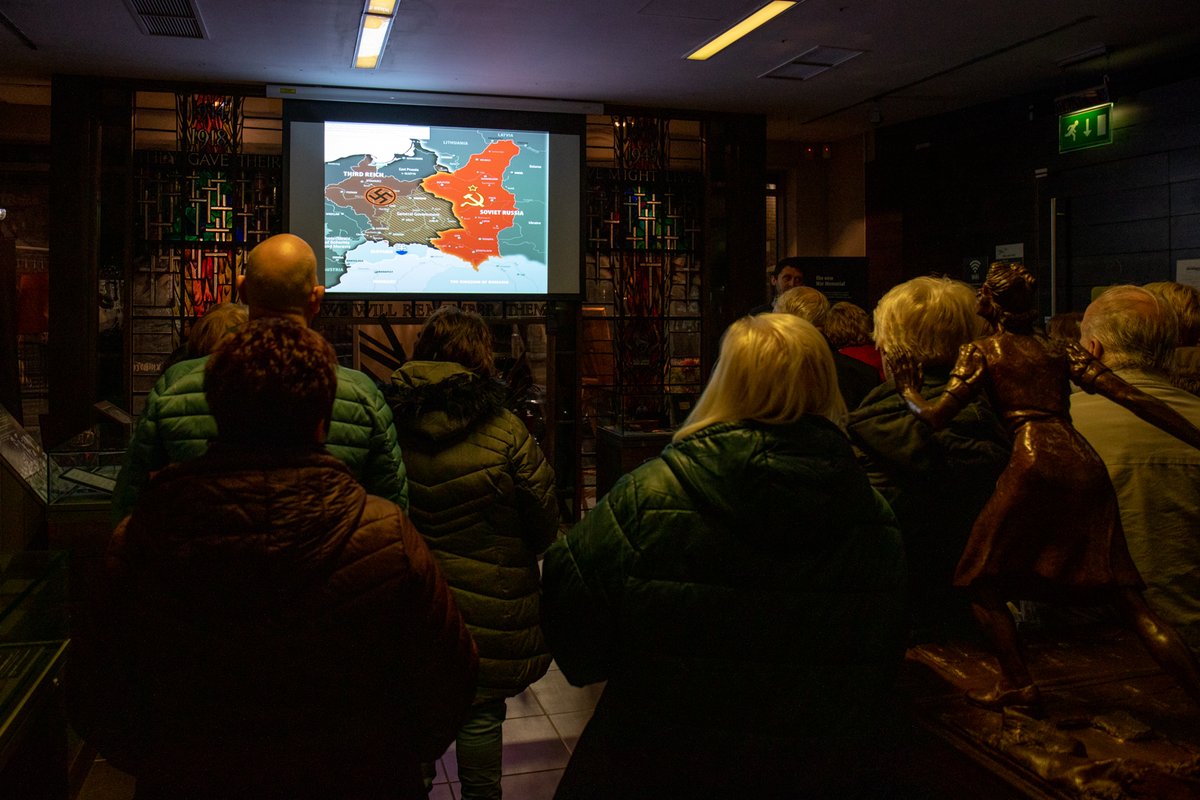 WWIIPolesNI's tweet photo. Last night we hosted our first site visit @NIWarMemorial with participants on our #SharedHistory Project from @CRF_barronhall. Thank you also to the Antrim and Newtownabbey Borough and it's Good Relations Grant for your support! #WWII #FYFO #PolesInNI #PolesInUK #PAFInWWII https://t.co/FT0eB3viU4