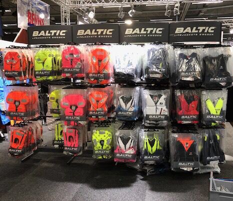 Baltic_SWE's tweet photo. Lots of Baltic Lifejackets to try on at #BåtmässanGöteborg visit our retailers @Hjertmans F01:42, #seasea F01:56 and #Erlandsons Brygga F01:72#lifejackets #boatshow https://t.co/BbVXbNms2I