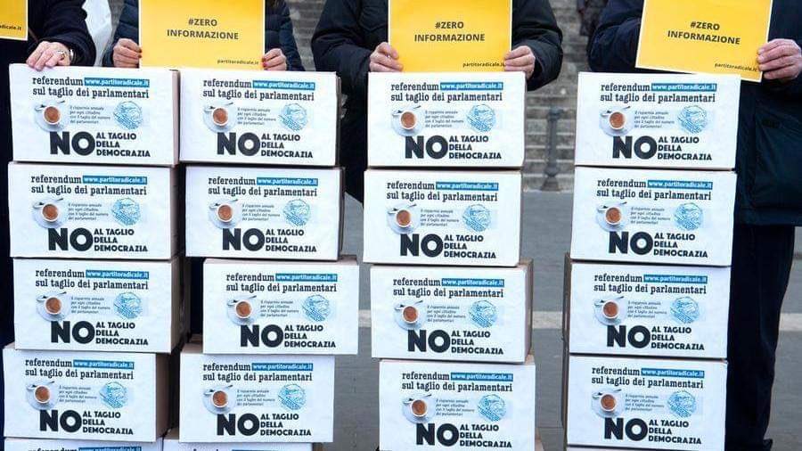 FirenzeRadicale's tweet photo. Nel silenzio assordante dei media, sarà ancora una volta una battaglia contro il tempo per difendere i diritti di tutti!

Partecipa al sit-in di RadicaliMaremma contro l'immotivato silenzio #RAI sul #Referendum per il taglio dei parlamentari!
Domani alle 14.30 sede Rai di Firenze https://t.co/liWZHcbbxW