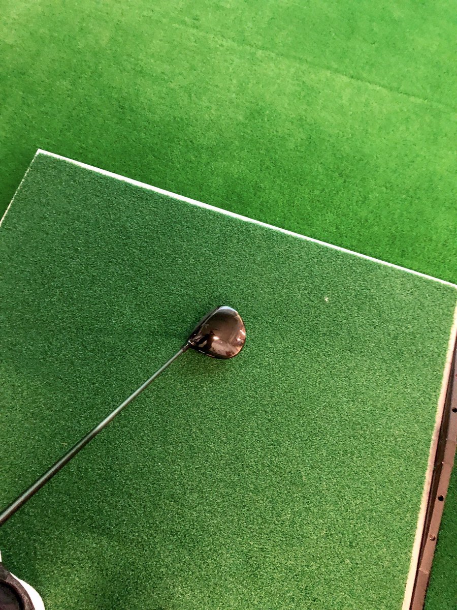 nakasuka0412's tweet photo. 今年の自分へのバレンタインは、悩んだ結果「型破り」な方にしました

M5、一年ありがとう^_^

#MAVRIK 
#fmil https://t.co/K7urXIeAFR