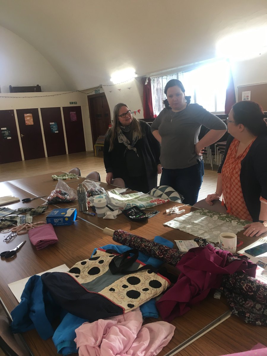 GreenerGranton's tweet photo. We are getting busier with our #FreeSewingClass. Now run by volunteers (lovely Sue and Sandra💚💚💚) we are meeting again on Thursday 27/02 between 10 AM-12 PM at #GrantonCHurch. Making shopping/ tote bags and fabric flowers. All materials provided, free tea/ coffee and biscuits. https://t.co/AXS6FYfjzf