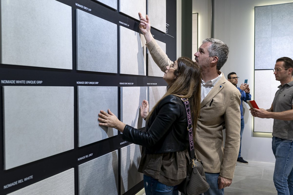 rocersa_es's tweet photo. ¡Último día en #cevisama20!
Todavía puedes pasarte y ver las novedades en porcelánico , revestimiento y DDS. 📍N2-P3-B37
#Rocersa #tiletrends #newconcept #NextCeramicGeneration https://t.co/SAeaMKF2PI