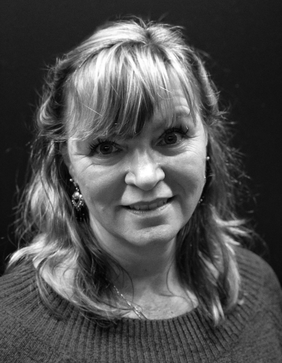 Meet the actors of our upcoming play Jitters!
Feb 13th to 23rd

ANGELA CARVALHO – Jessica Logan
m.facebook.com/story.php?stor…

Get tix online  simcoelittletheatre.org or call 519-426-7620

Please note, the play is not suitable for under 14 years of age due to language and adult content
