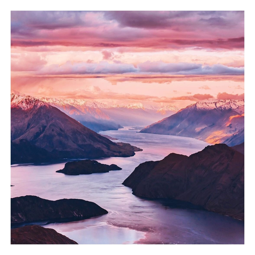 sourceofluxury's tweet photo. We had the most amazing road trip in New Zealand. Our biggest regret is that we tried to travel too far in too little time.  
Read more here on our road trip here: https://t.co/6lZprMlYrS 
#passionpassport #newzealand #wanaka #roadtrip #dametraveller https://t.co/wN9BIjyhwQ