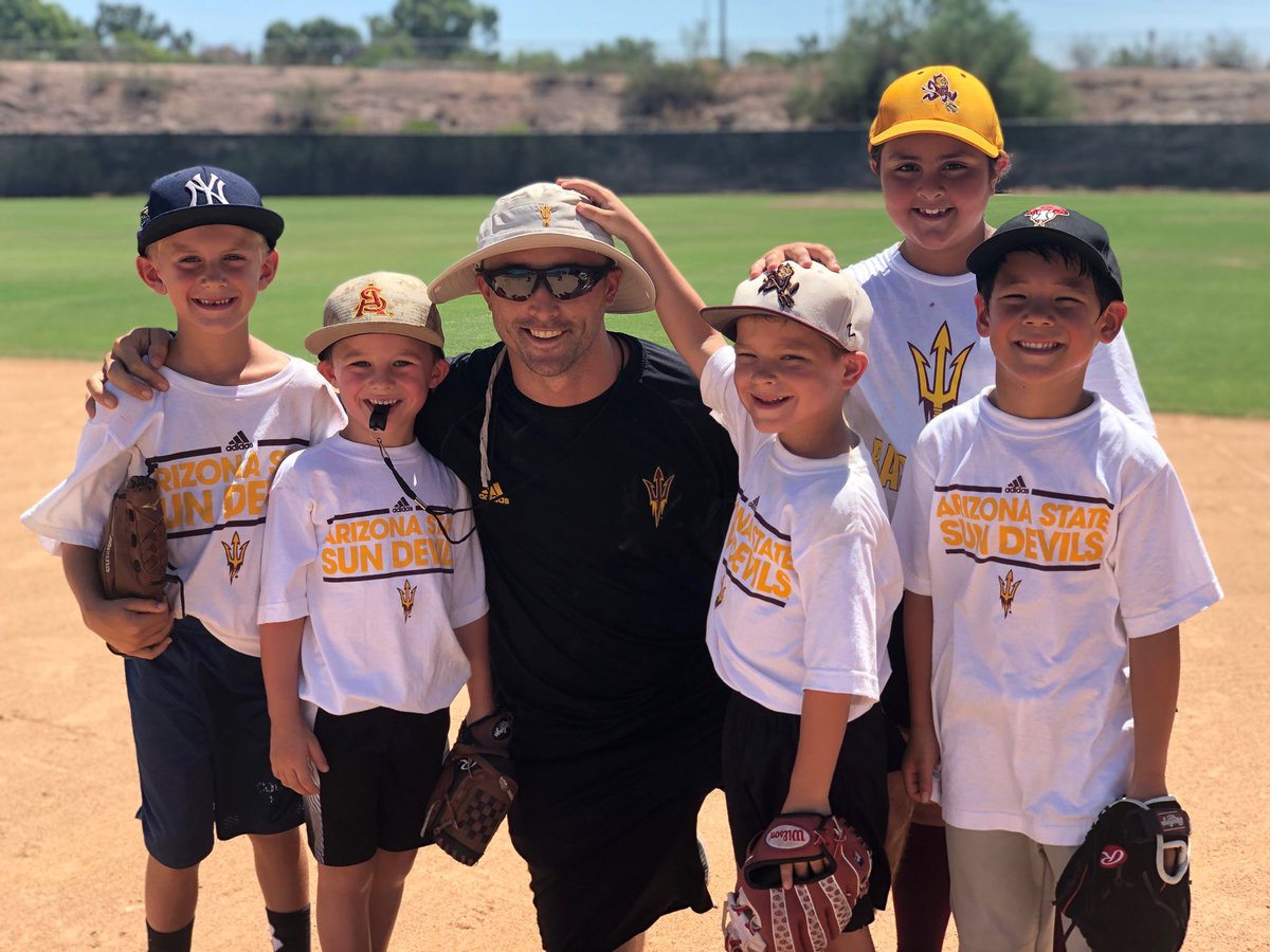 JoeBear72's tweet photo. One Week! Only #7MoreDays till @ASU_Baseball #OpeningNight #7 @earleybaseball #XXLHittingCoach &amp; #OutfieldGuru #AndersonINGuy #AndersonHS #3SportAthlete #Outstanding #Husband #Dad &amp; #Son Able to #Relate #Mentor &amp; #Motivate #HisGuys #SenseOfHumor &amp; Really #ABigKidAtheart 💖 #MyGuy https://t.co/ywTXRyUT5e