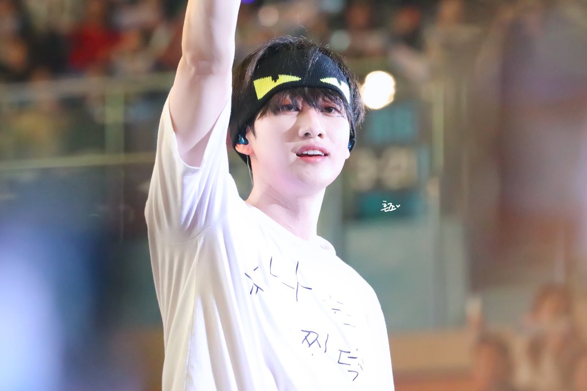 IN200511o06's tweet photo. 200118 | SUPER SHOW 8 
                                                                                             
#슈퍼주니어 #SUPERJUNIOR #은혁  #이혁재  #Eunhyuk https://t.co/kGqJeMpSgu