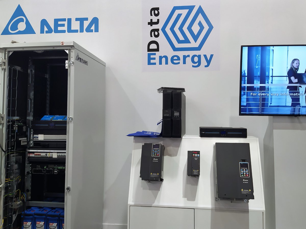 DataEnergy1's tweet image. Ultimo día de Feria @Cevisama 👏Gracias a todos los que nos acompañaron. Disfrutamos enseñando todos nuestros productos de @DeltaEMEA .😃Satisfechos de haber realizado nuevos contactos 💁‍♀️💁Nos vamos con un balance muy positivo 🔋🔋🔋 #cevisama #UPS dataenergy.es