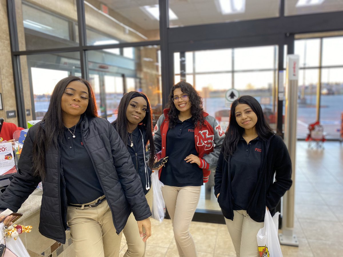 TravelingSTARA's tweet photo. Hitting the road for competition.. @NSSHCTE @NSSH_Mustangs #FCCLA #PARLIPRO https://t.co/a9Xifms3oH
