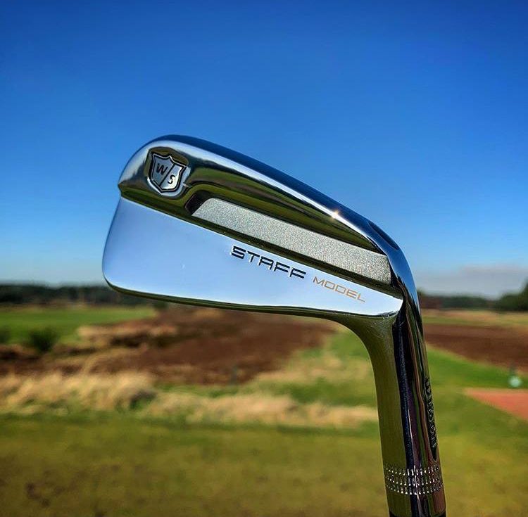 WilsonGolfEU's tweet photo. The @WilsonGolf Staff Model Blade. #Wilson #StaffModel #Blade 

📸: @PeterFinchGolf https://t.co/lq4Bpobqkn