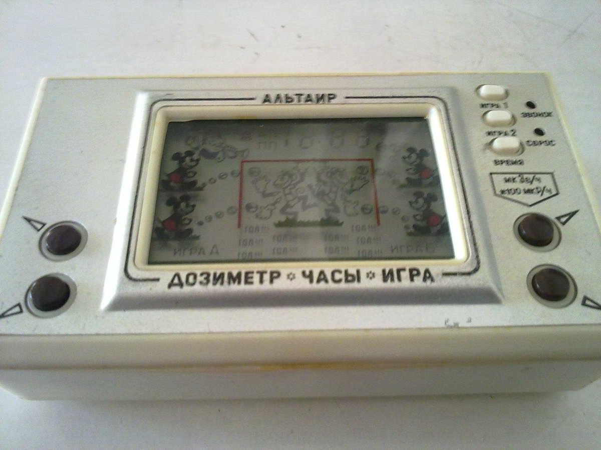 Caxap91's tweet photo. Оказывается, "Электроника" бывало выходила и с ДОЗИМЕТРОМ

(называлась при этом "Ал��таир") https://t.co/ouDDPL4ZK3