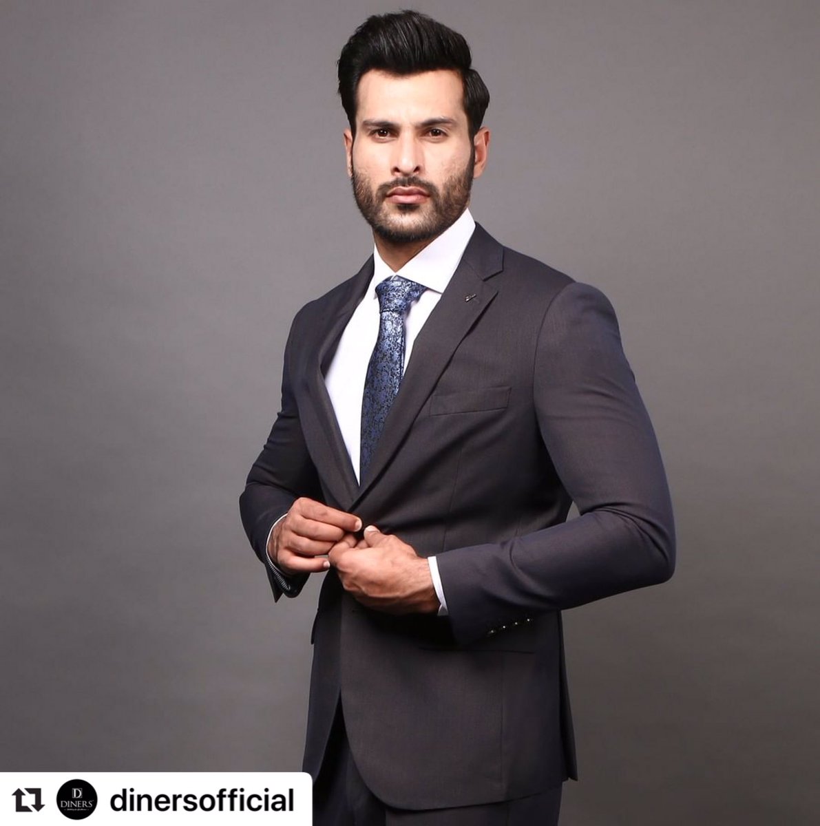 imikrammir's tweet photo. #Repost @dinersofficial with @make_repost
・・・
Your formal key look awaits!

Shop now @ https://t.co/BFWBufM22i

#DinersPakistan #DinersMen #DinersOfficial #Formals
#pakicelebs #malemodel #ikram_mir #followforfollow #likesforlikes https://t.co/sbiSnDR4wU