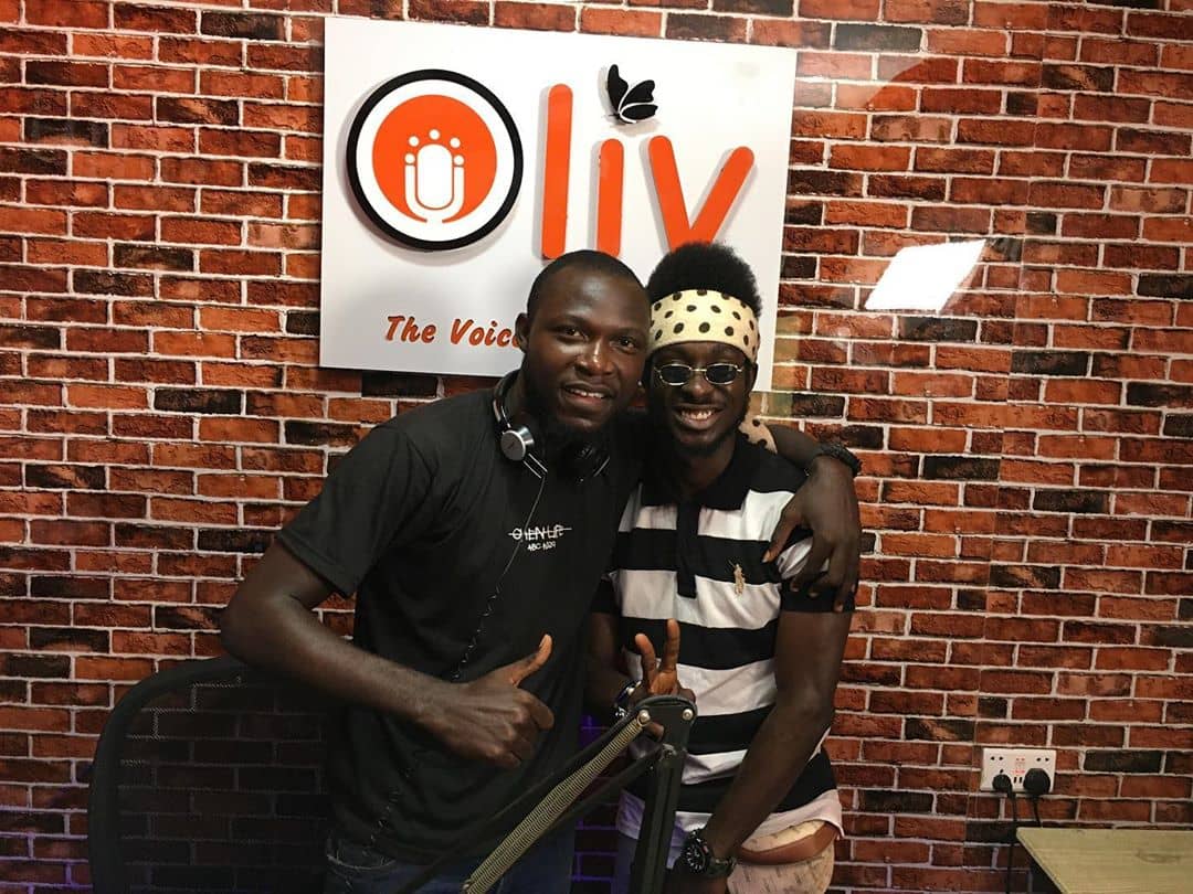 visionary_cosby's tweet photo. Thanks to @ronny_bryan_johnson @iam_RBJ & @360dj for holding me down this morning. I really appreciate. @olivradio @akua_creamy
#IAmAVisionaire
#StillADreamChaser
#MrTalkAndDo
#LetsGetRich
#AYA
#SuccessYear2020
#VisionaryCosby
#VisionaryActor/FilmMaker/CEO
#ToTheWorld🇬🇭🌍💫💥 https://t.co/1JwhGg2fFM