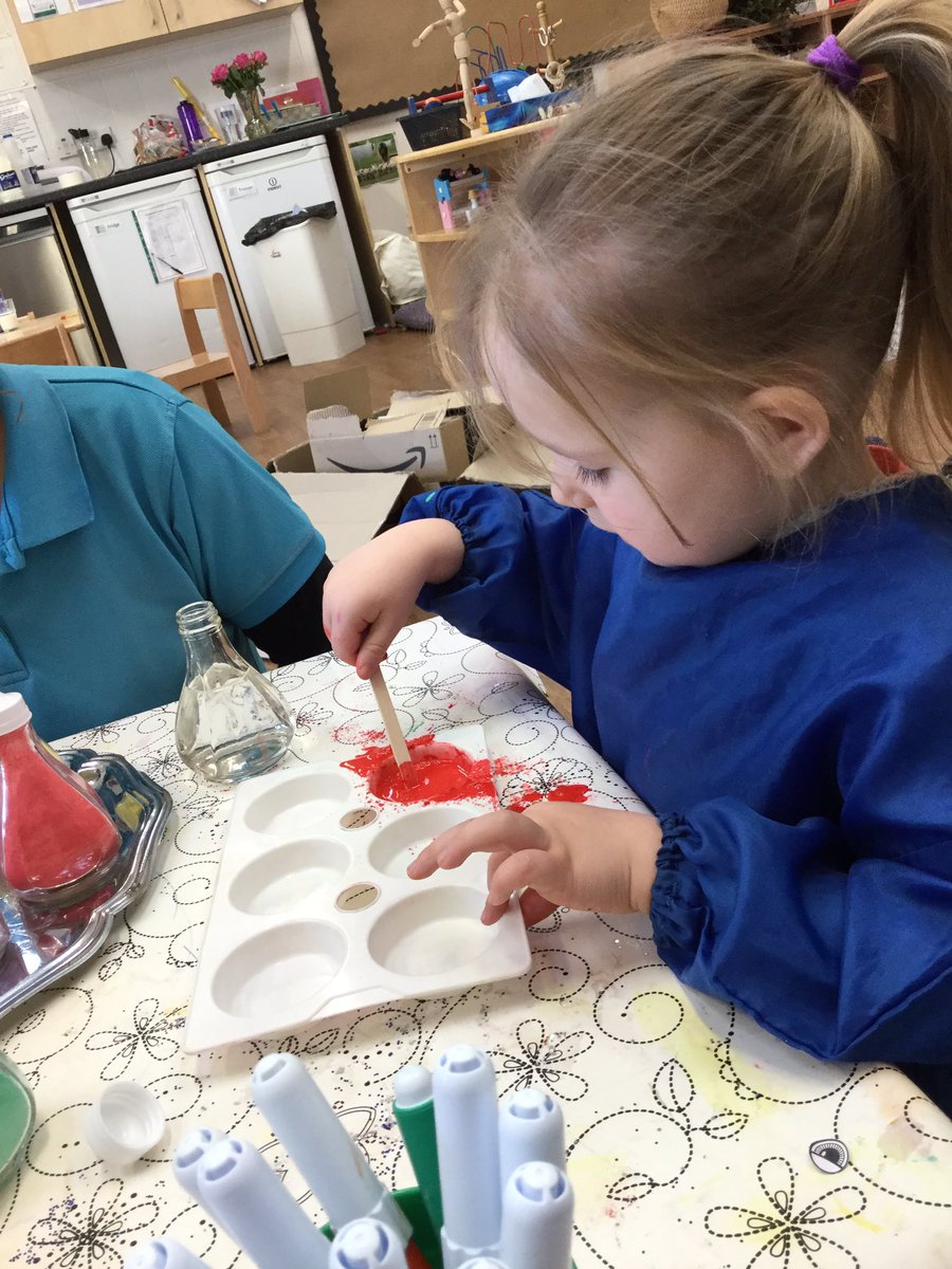 friockheimpg's tweet photo. We created our own paint station using powder paints and water!
The girls mixed the paint independently and had the freedom to choose the texture of their paint.
They were very interested in the transition from powder to liquid and the effect it had on their picture.
#friockpg https://t.co/eS2y9DsRAn