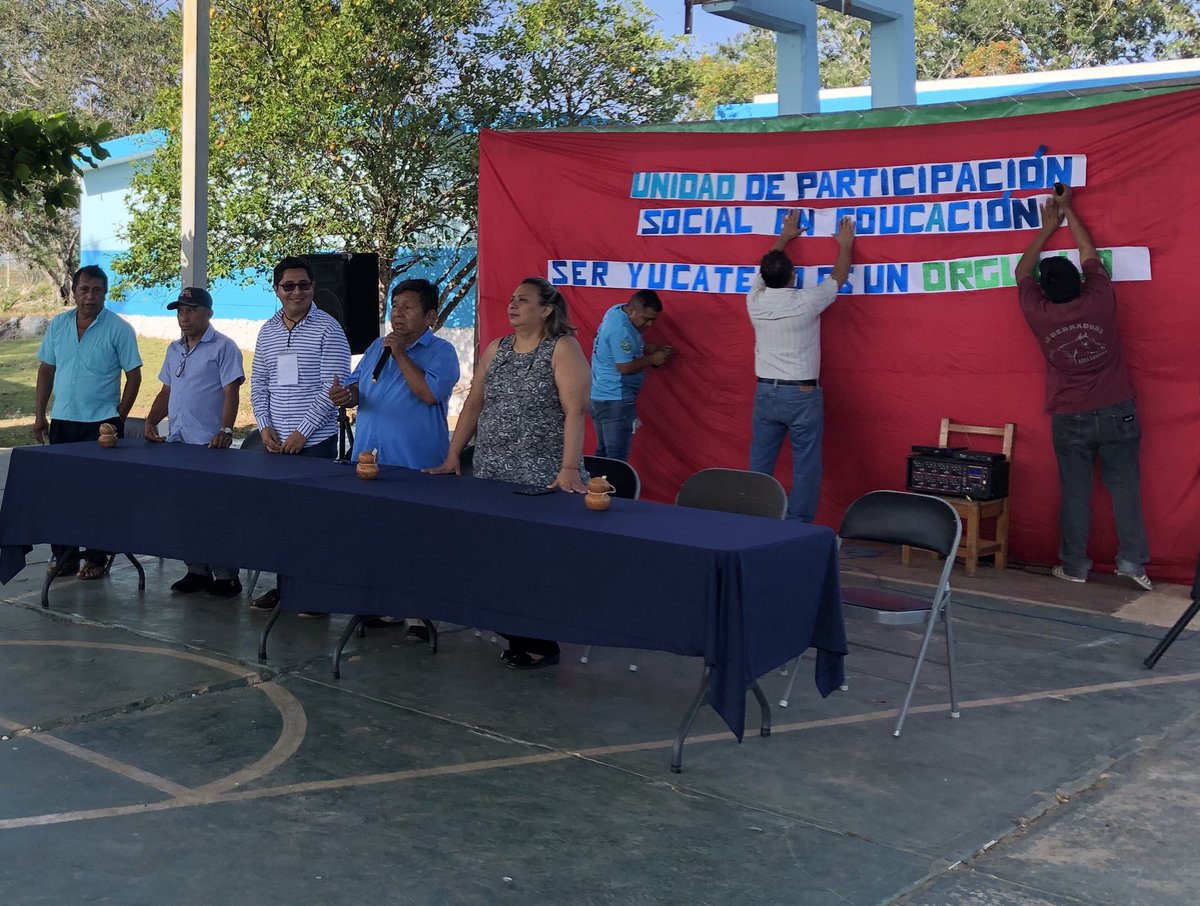 Erick28_Seglar's tweet photo. Ayer en el Mpo. de #Mayapán la UEPSE acercando servicios y el taller de inclusión e igualdad impartido por #CEPREDY a consejos escolares. https://t.co/pQCLiy6doH