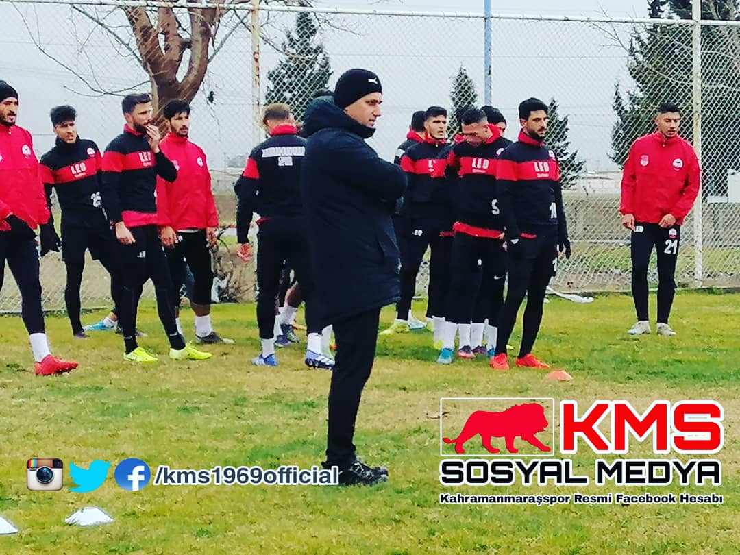 kms1969official's tweet photo. 📸 İDMAN Günlüğü | 7 Şubat 2020 | Cuma
Akdeniz Aslanlarımız, hafta sonu kendi sahamızda oynayacağımız Vanspor maçı hazırlıklarını kendi tesislerimizde yaptığı idman ile sürdürmeye devam etti. 👊🟥⬜
#İdmangünlüğü #PİSERROKahramanmaraşspor #KmsTv https://t.co/J0pgPJnKJB