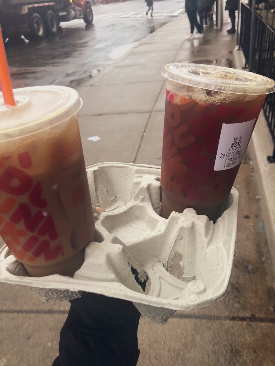 Emjay1028's tweet photo. Does double fisting two large iced coffees indicate a problem? 😳 #AskingForAFriend #Friyay #LongestWeekEver #MJRunsOnDunks #AndSunshine #ButThereIsNoSunshineToday #Boston #Allston https://t.co/KqqNEFvvZR