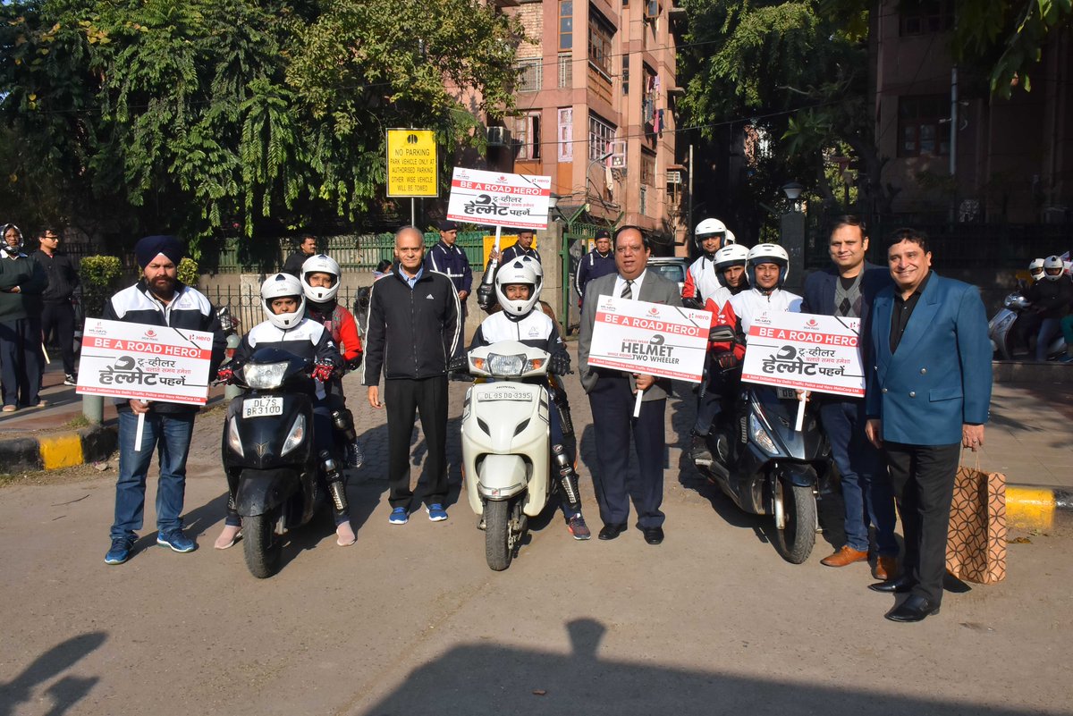 #BeARoadHero – a pledge for a safe today and safer tomorrow. Over 125,000 people have pledged to wear a helmet, seatbelt while driving a car, helping accident victims, and following traffic rules. #RideSafeIndia #CSR <a href="/HeroMotoCorp/">Hero MotoCorp</a>