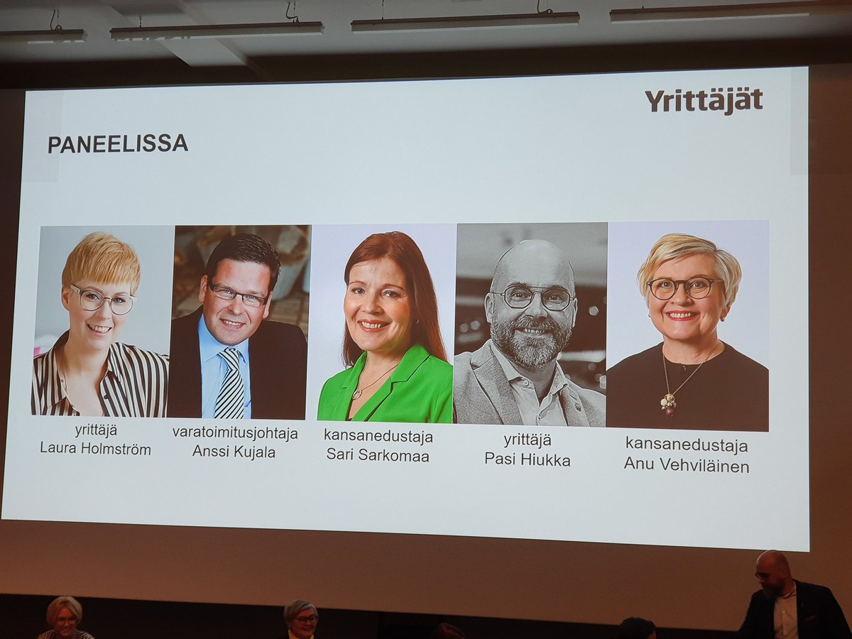 SaloPirkka's tweet photo. #lappi oma mies @PasiHiukka mukana #jonottamattapalveluihin paneelissa. #yrittäjät #lapinyrittäjät @LapinYrittajat @BrilletOptikko https://t.co/c7jUyGyROE