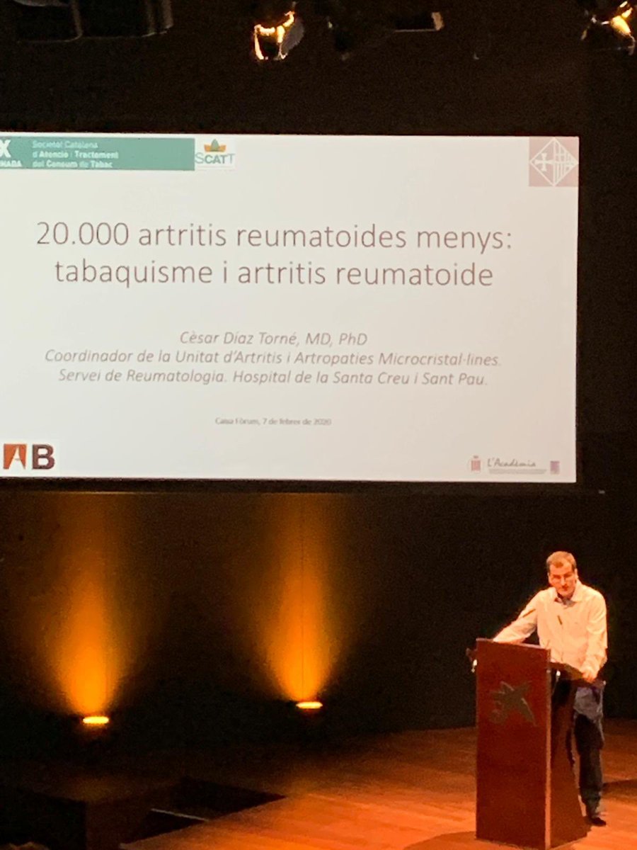 reuma_santpau's tweet photo. La importància del tabaquisme en l’etiopatogènia, pronòstic i complicacions de l’artritis reumatoide. Dr. @cesardiaztorne a la #scatt2020 de la @scattsocietat. https://t.co/VTkgrtjOP0
