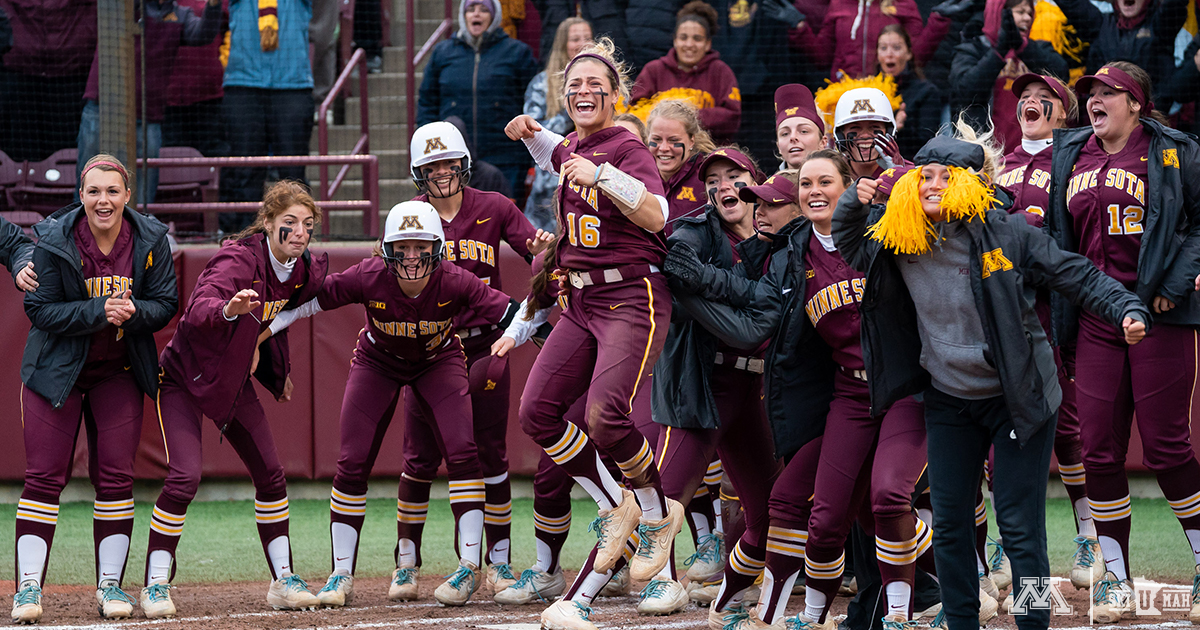GopherSports's tweet photo. The quest to return to the WCWS begins today.  〽️ 

@GopherSoftball | #DreamB1G https://t.co/ry8Cf6AqZE