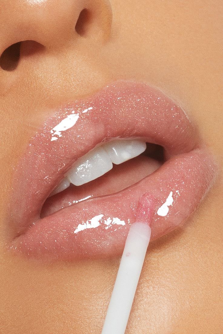GoddessGirlCos1's tweet photo. 🧚🏾Looking to start your own lipgloss biz?🧚🏾Goddess Girl’s got you covered! https://t.co/d0XDZjwB97