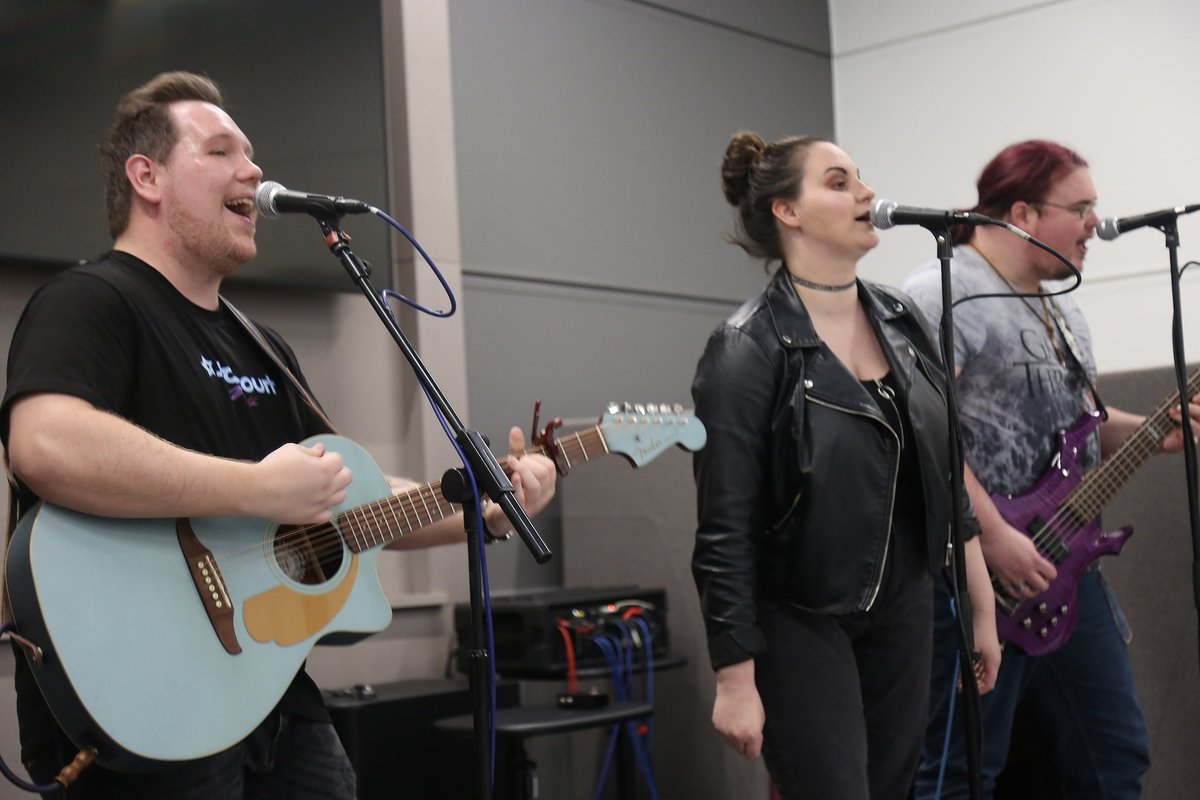 Wrexham University tweet media