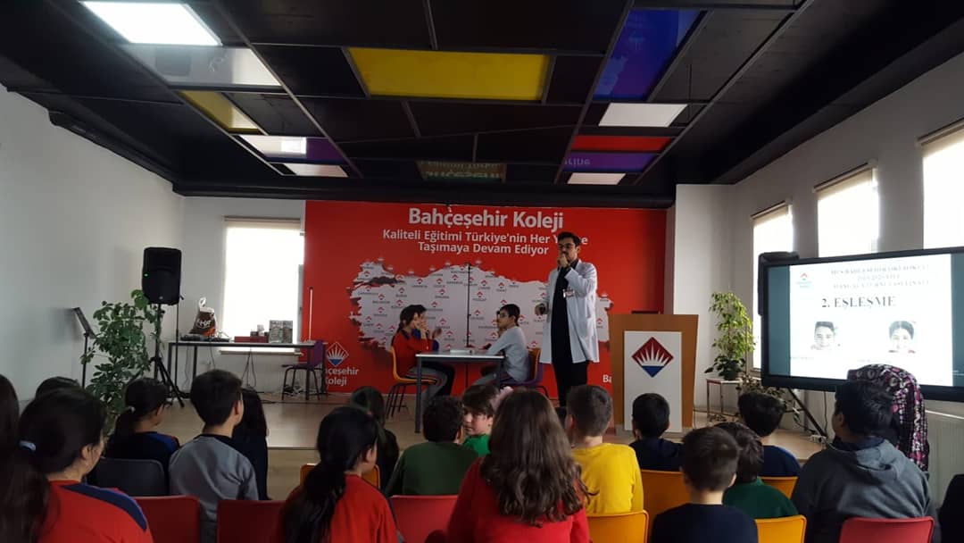 bahcesehir_mus's tweet photo. Ortaokul Zeka Oyunları kulübümüzün düzenlediği Ortaokul öğrencileri arası mangala turnuvamızda finalimiz gerçekleşti büyük heyecana sahip olan karşılaşmamızda kazanan dostluk oldu. #bahçeşehirmuş #bkmuş #zekaoyunlarıkulübü #matematik #mangala #mangalabkmuş https://t.co/khvPBbvIsy