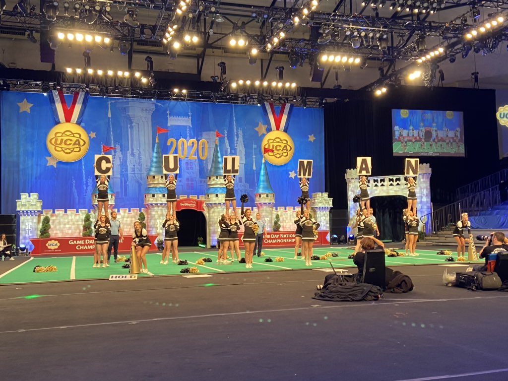 UCAupdates's tweet image. These morning game day performances has everyone in HP on their feet! #ucanationals #NHSCC