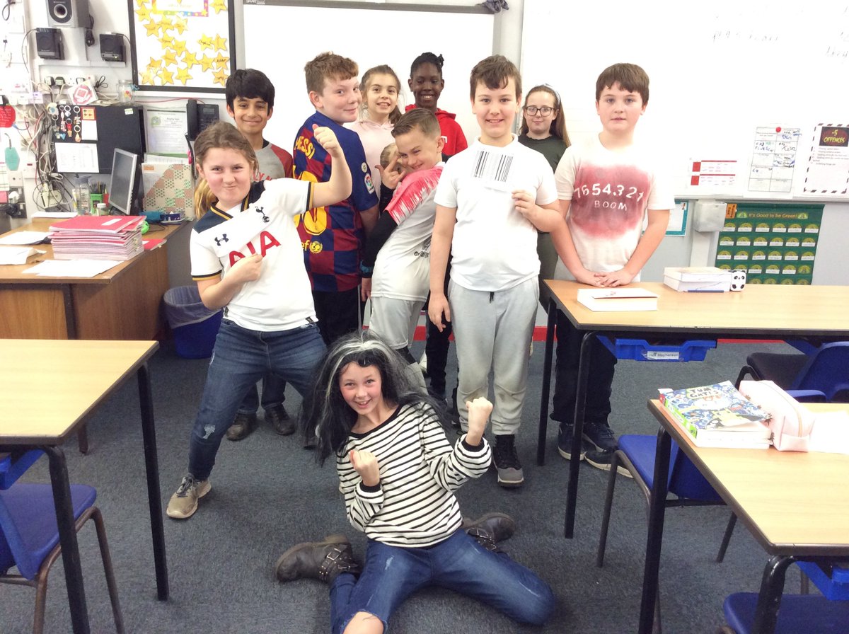goodyers_end's tweet photo. Year 6 have really enjoyed dressing up as their @TTRockStars avatar as part of #NumberDay. #6HClassTweet #6JClassTweet https://t.co/QGX5yhcIH2