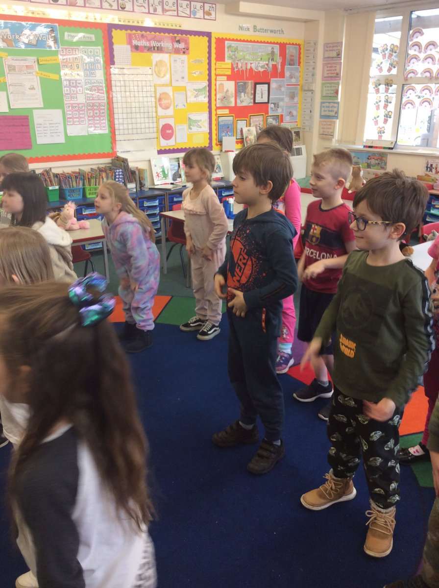 TPPS_Amber's tweet photo. Year 1 enjoying some mindfulness yoga as part of our mental health week! #TPYear1 #Mindfulness https://t.co/TnIPhzpHca