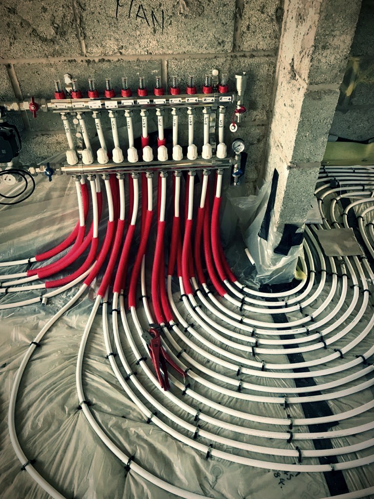 HughesLimited's tweet photo. Recent Installs of Under Floor Heating, call us for a more info ! 01788313871 #HughesPlumbingandHeating #plumbing #heating #UFH #noobligationquotes #warwickshire #WestMidlands https://t.co/Pz0abxN3PF