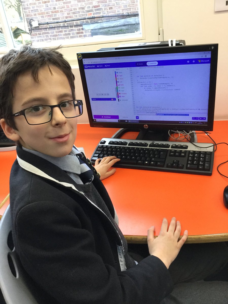 TechnologyDHS's tweet image. We love coding! #SchoolCodingClub #CodingandRoboticsClub #CodeBlocks #JavaScript #BBCMicrobits