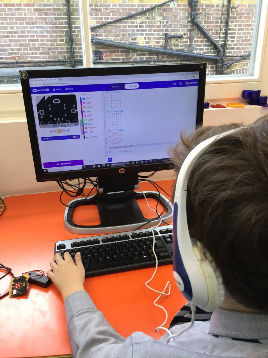 TechnologyDHS's tweet image. We love coding! #SchoolCodingClub #CodingandRoboticsClub #CodeBlocks #JavaScript #BBCMicrobits