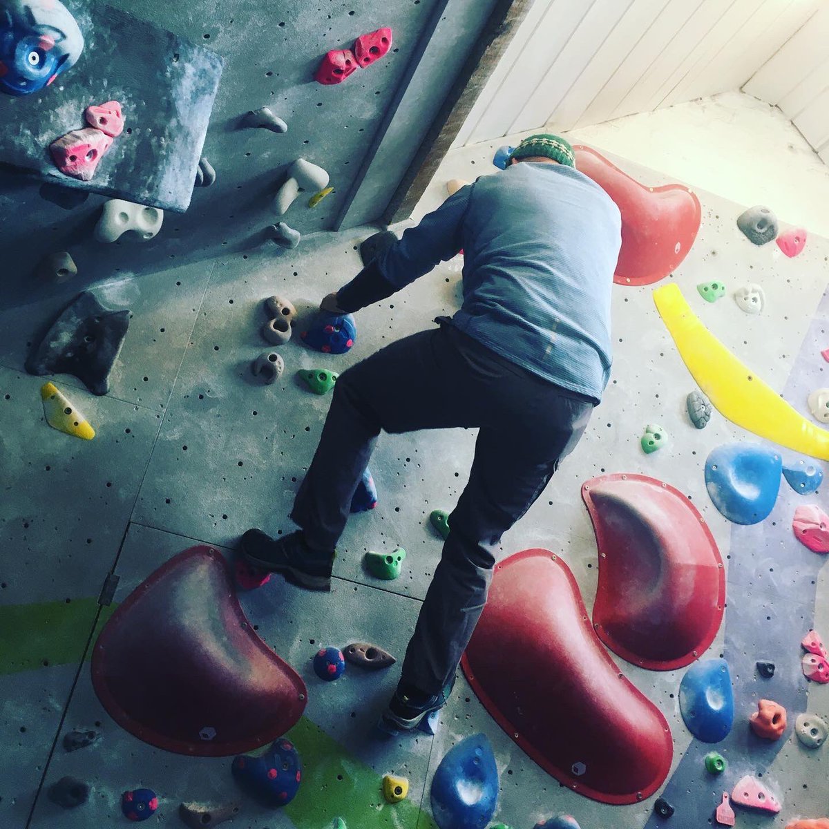 GC_OutdoorEd's tweet photo. Today we are #climbing @WarehouseClimb in #Gloucester with #level1 students .. whilst our #level2 and #level3 #sportandoutdoor #students complete a #firstaid qualification.. #practicallearning @Forest_of_Dean @Gloscol @Gloscol_SU @aboutglos @VisitGloucester #gloscol #cinderford https://t.co/54kpqGUhAL