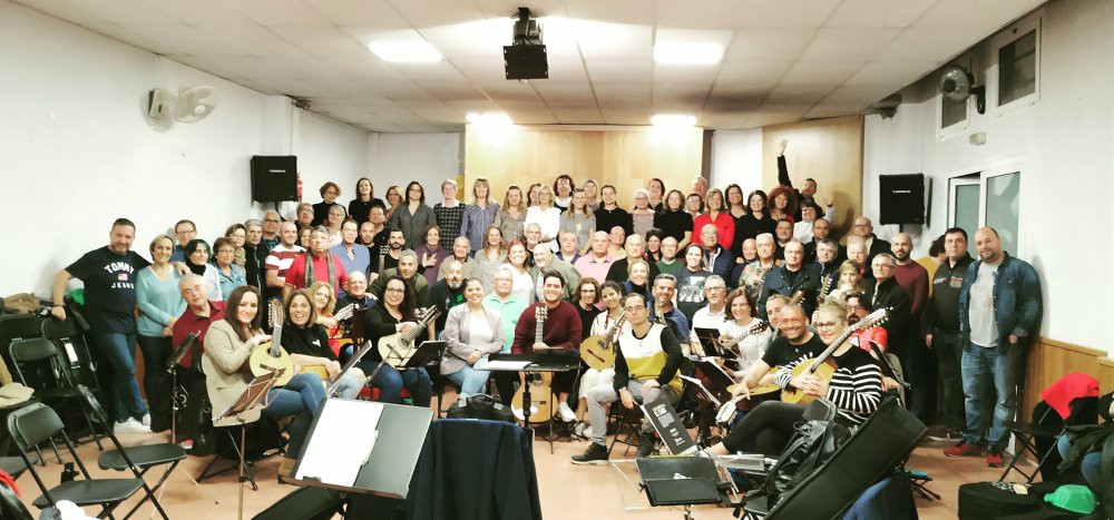 benchomo_aavv's tweet photo. Contribuir como colectivo vecinal de alguna forma a estos momentos de compañerismo por parte de las #Rondallas y que se escuchen, compartan música, amistad ... https://t.co/8FiyjlL0ng
@LasValkiriasRon @UAElCabo 👏 https://t.co/pjg1udoJgX