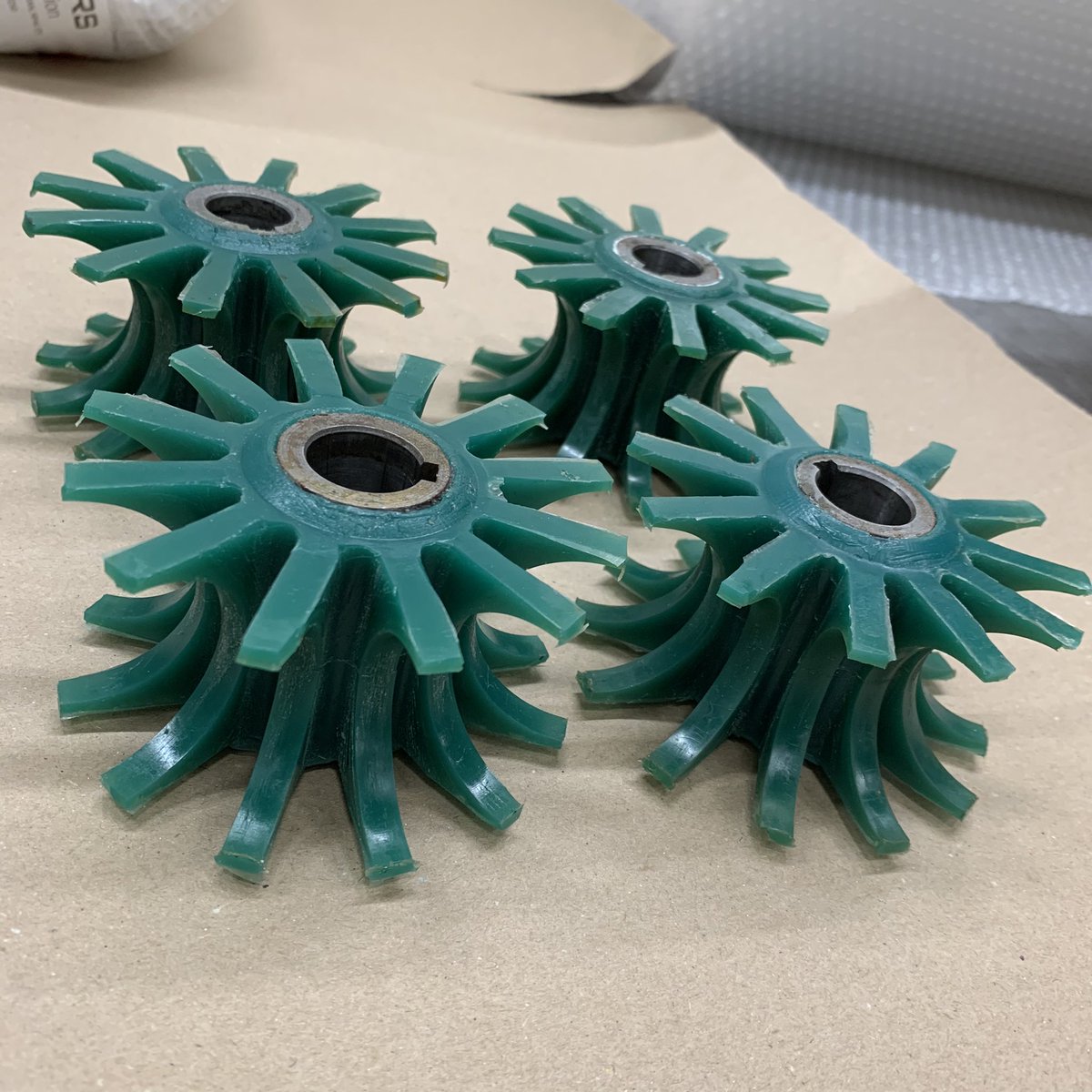 KV_Rol's tweet photo. Specialist PU crunching rollers in production at KV Rollers - https://t.co/OHdUTqaIkj KV_Rol  #ukmanufacturing #purollers #mouldedcomponents #rollers #kvrollers #polyurethane #puspecialistrollers #crunchingrollers https://t.co/pE60zWQUiE