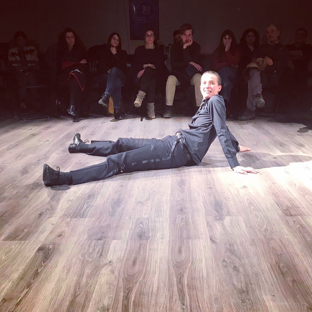 incantesimiMM's tweet photo. A Verona ieri sera sono finite le sedie...e noi siamo felici! Grazie all’associazione #nervisaldi e alla sua determinazione! #abracadabra https://t.co/hnbkBzEPjJ