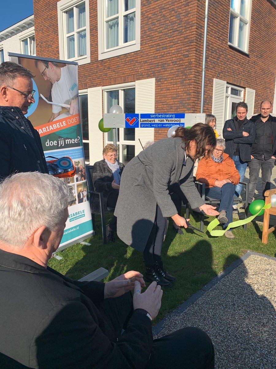 DeVariabele's tweet photo. Tijdens #DeVariabeleDoet is de jeu de boules baan bij het #gofferthuis in Nijmegen officieel geopend!! https://t.co/XzUvN8dtXc