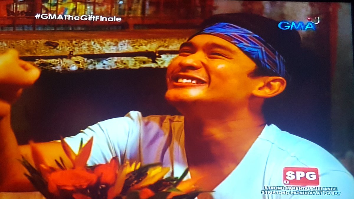 ALDENaticsPamp's tweet photo. Sa wakas umamin na din si Bistek kay Amor!

#GMATheGiftFinale https://t.co/VyMkPLq9x6