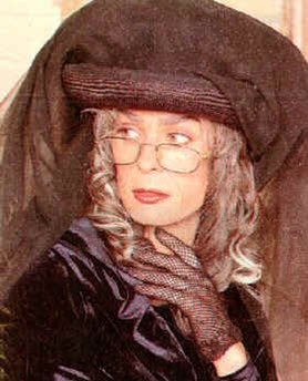 DAYSEpisodes's tweet image. The real princess Gina #FlashbackFriday #DaysThrowback #Days ⏳