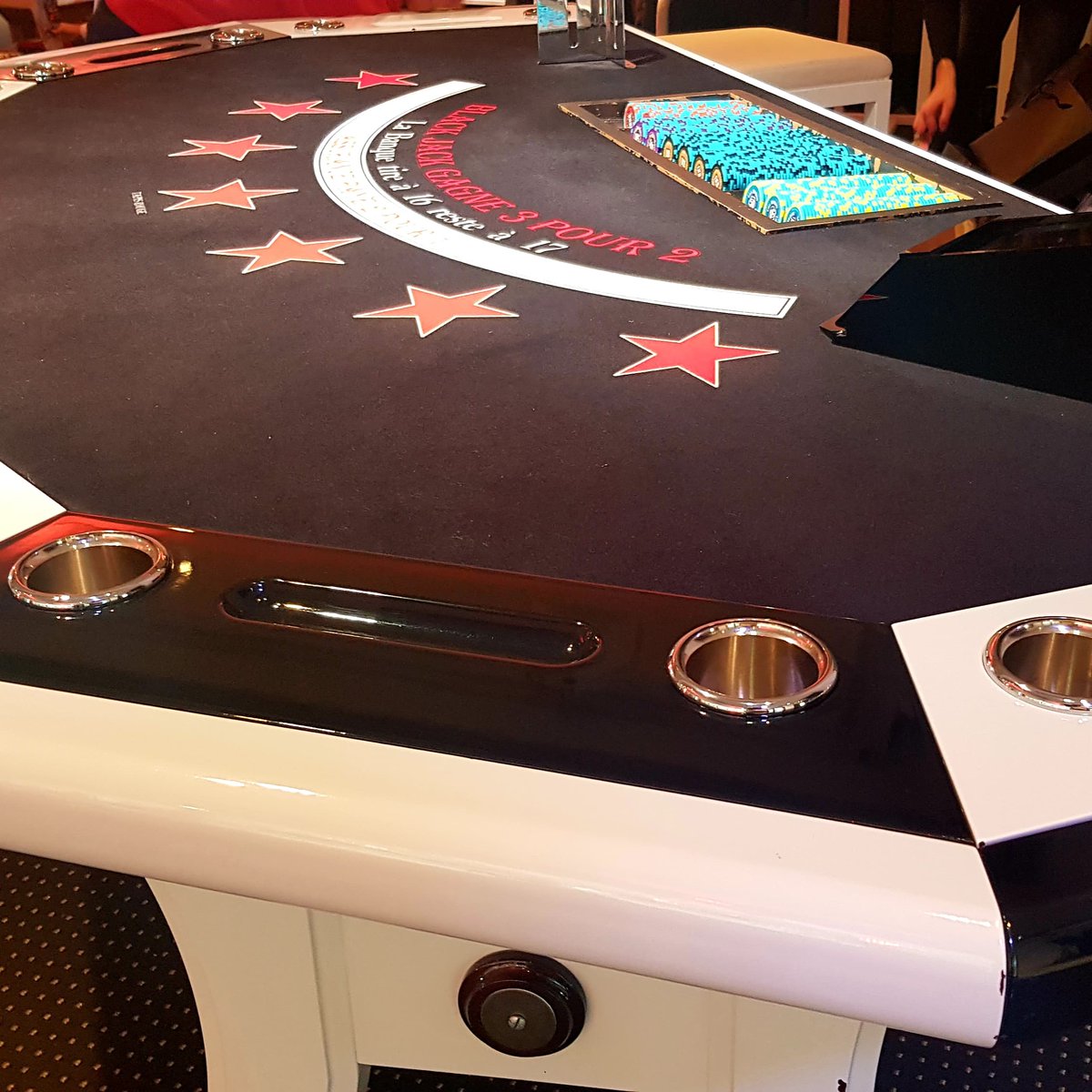 AXONESYS's tweet photo. MERCI énormément @AgoraFonctions pour cette magnifique soirée hier au #GalaSECU, nous avons passé un très bon moment. Merci @Anais0Robert, ainsi que toute l'organisation. À très bientôt. 🖐 https://t.co/LJrgahmhqd